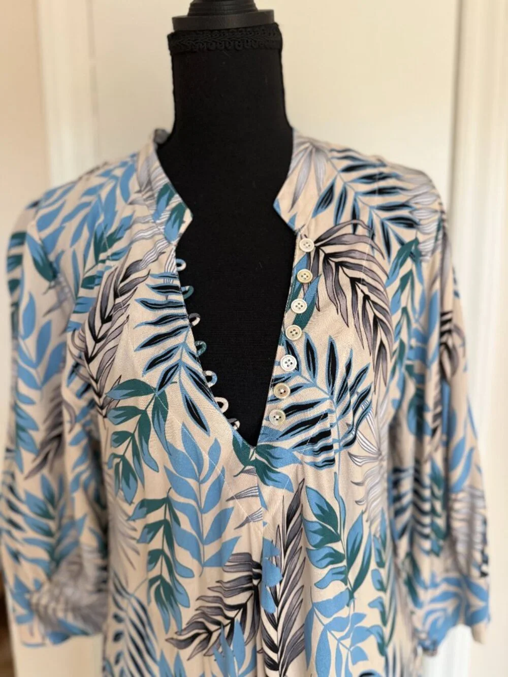 Walker & Wade Maxi Dress - Picture 2 of 4